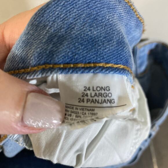 Old Navy High-Waisted Wow Straight Jeans Santa Catarina Wash Denim Plus Sz 24 L - Picture 9 of 11